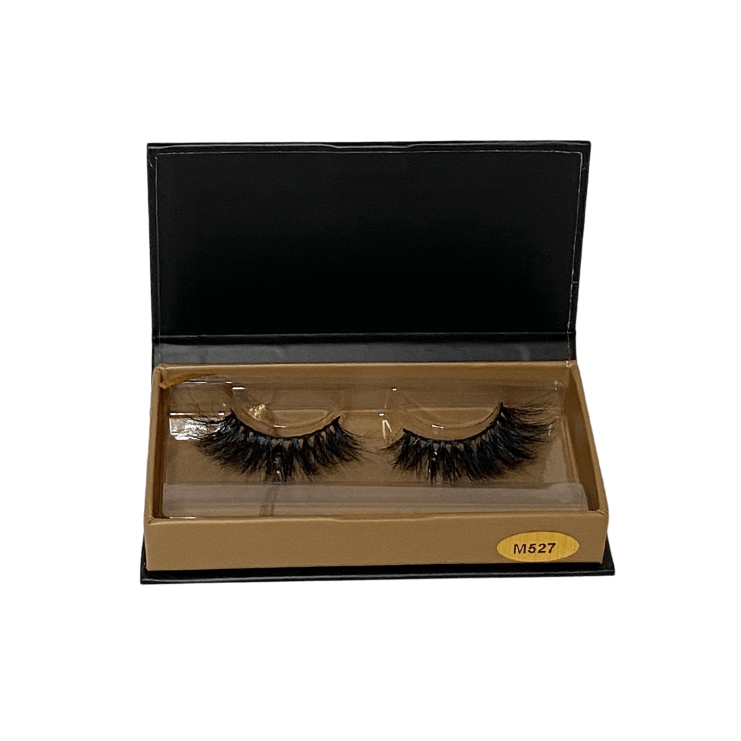 Nicki Eyelashes