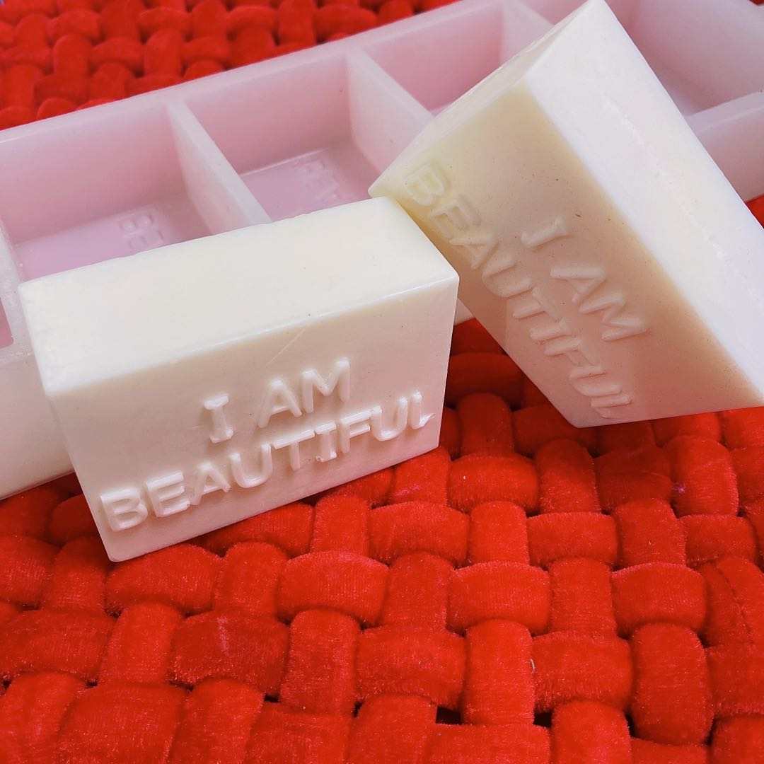 I AM BEAUTIFUL SOAP